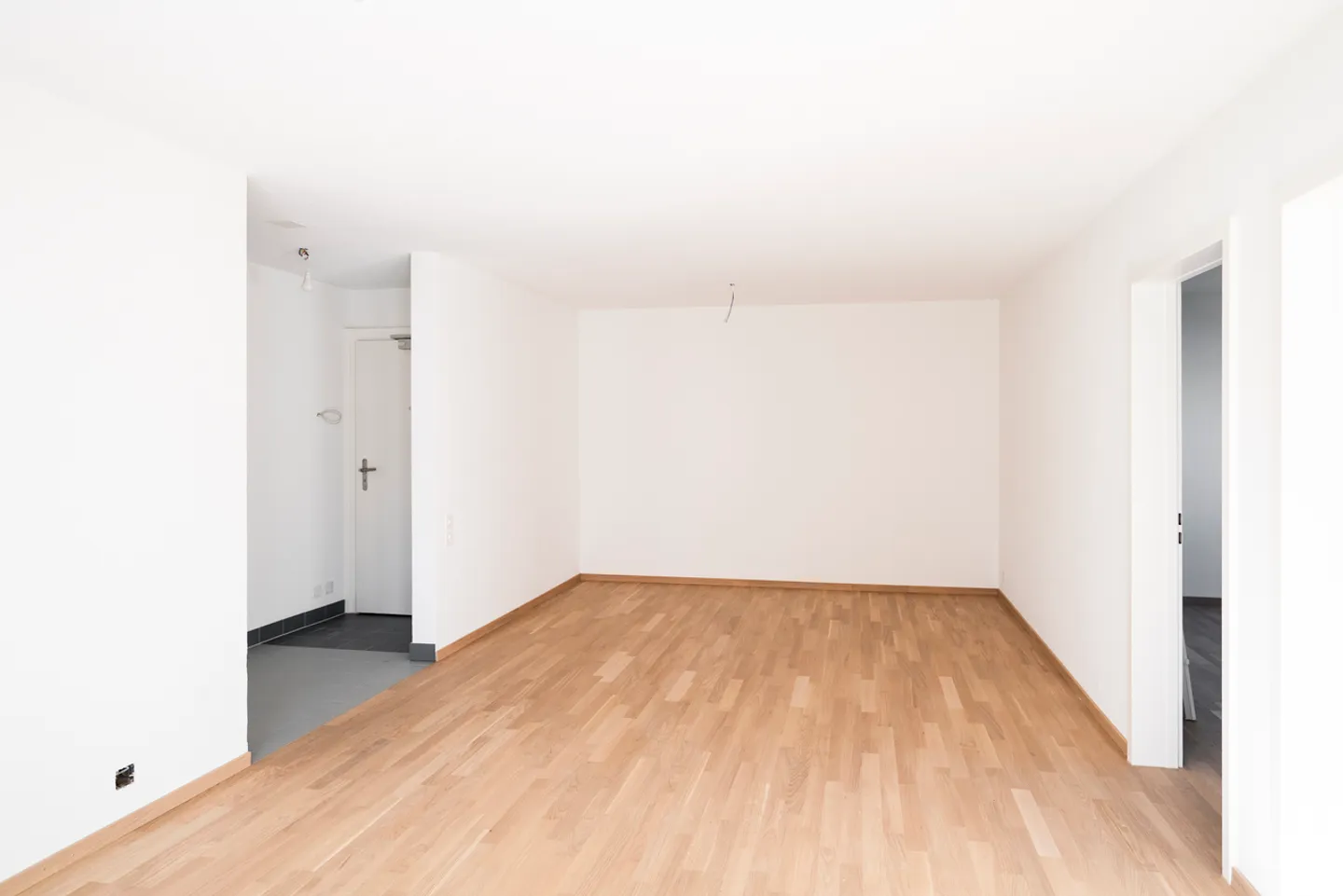 APPARTAMENTO CON BALCONE E ASCENSORE ESTERNO RISTRUTTURAZIONE - Foto 4 di 12