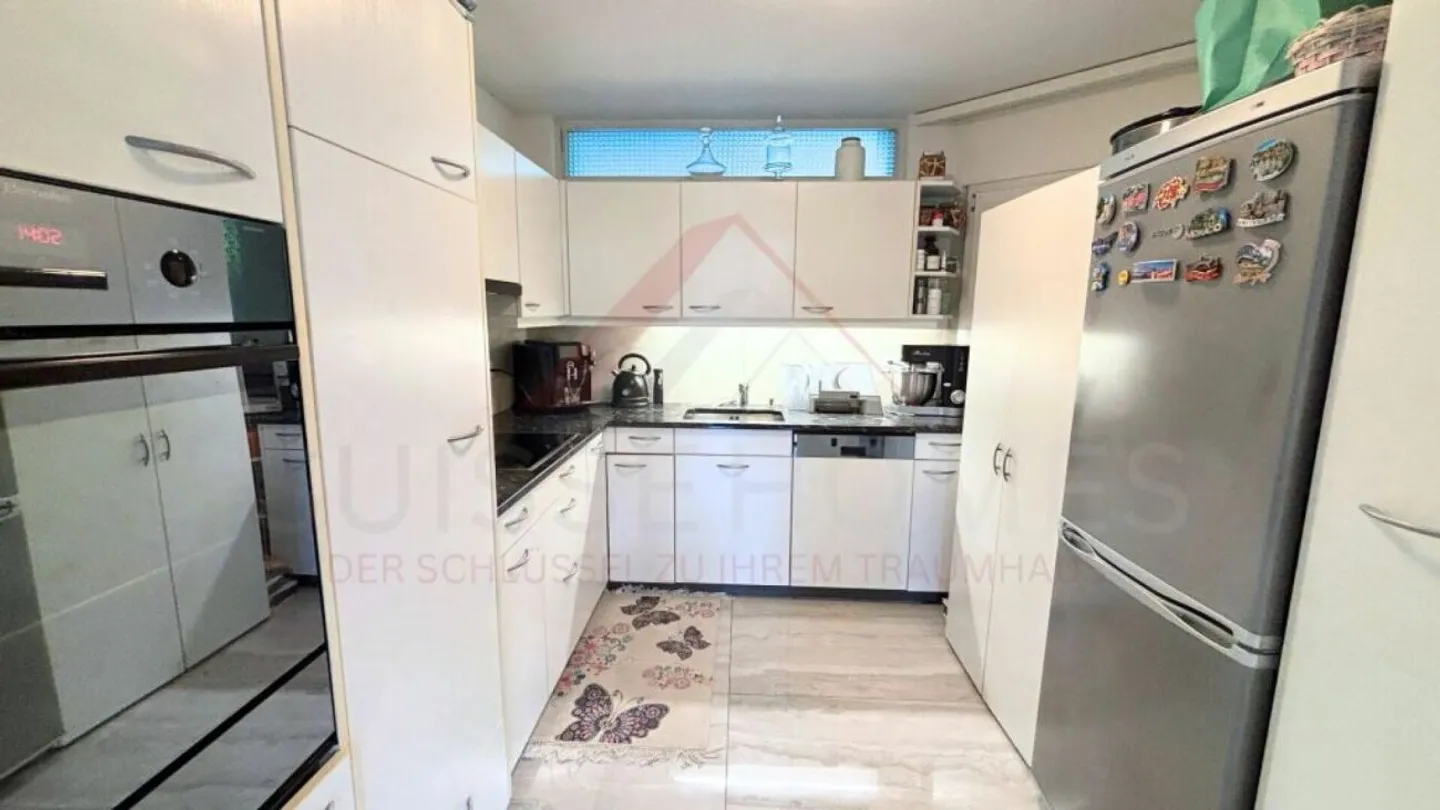 Grosszügiges 5.5-Zimmer-Haus mit Seeblick - Foto 5 von 18