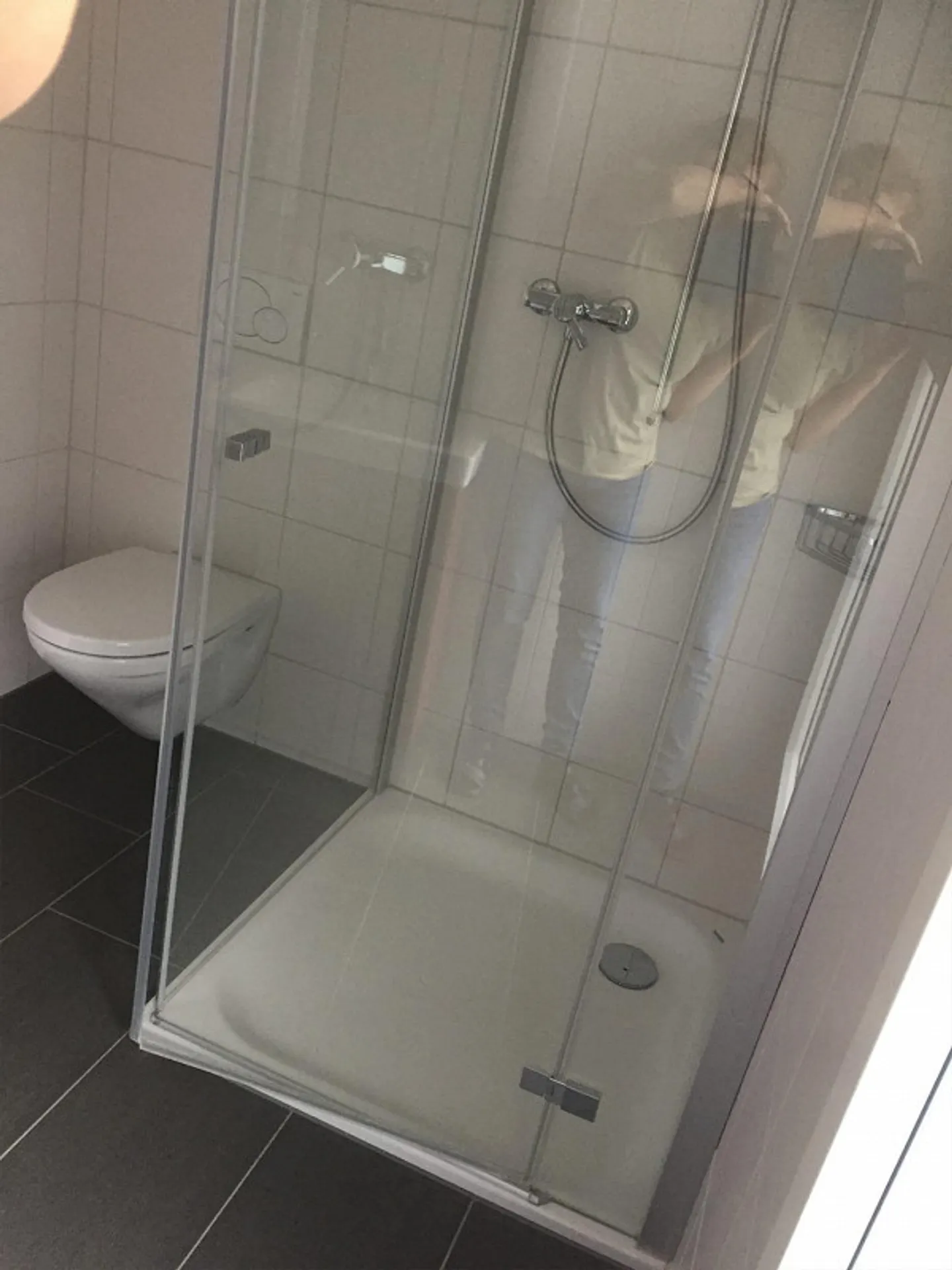 Ampio appartamento di 4,5 stanze con grande terrazza - Foto 7 di 10