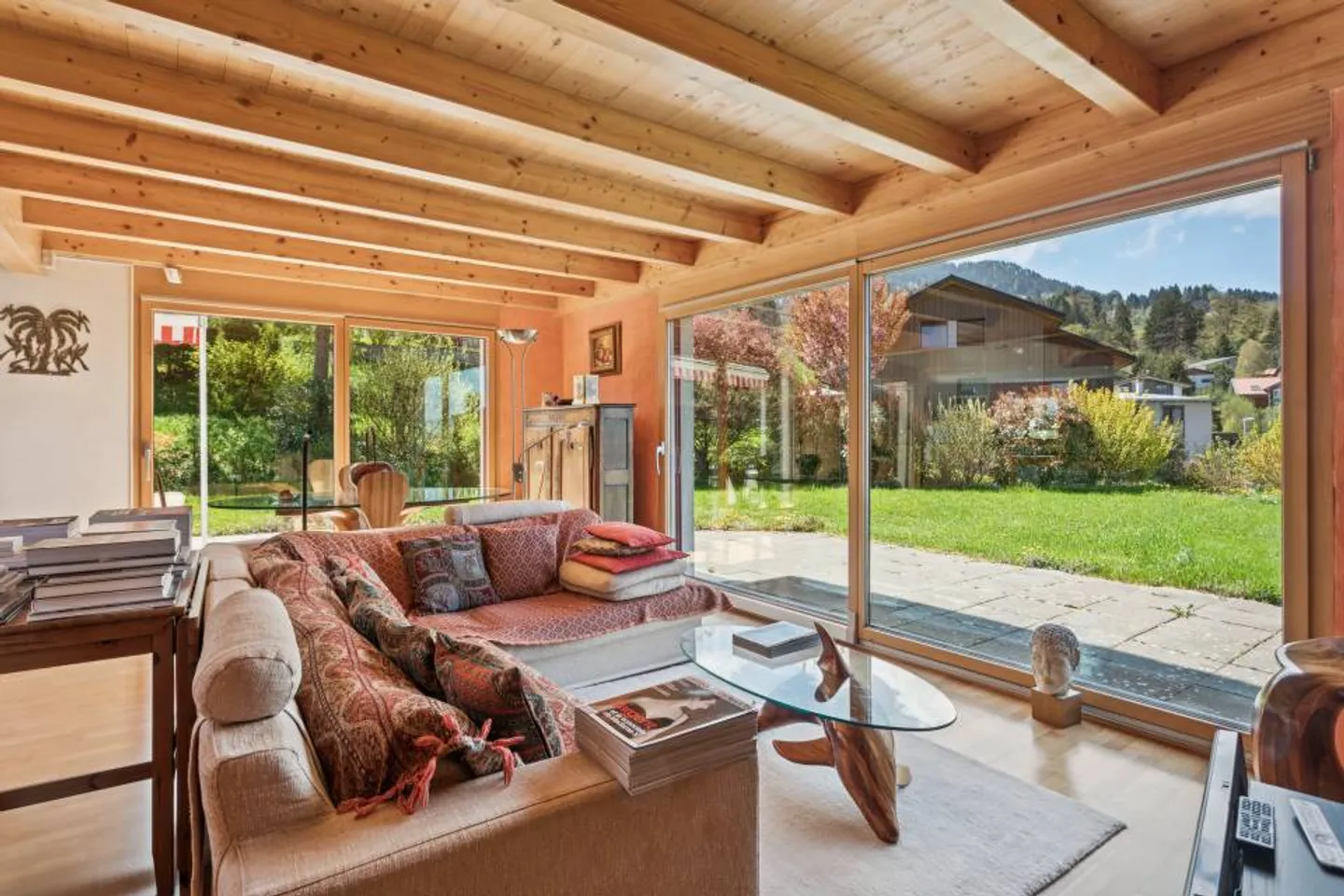 Beautiful family house with studio in the heights of the village - Photo 3 of 12