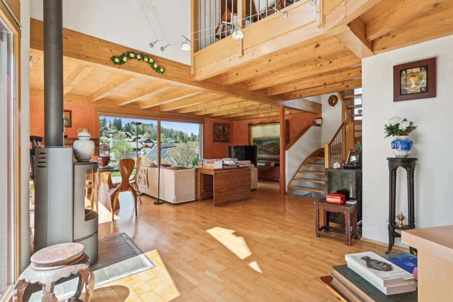 Beautiful family house with studio in the heights of the village - Photo 4 of 12