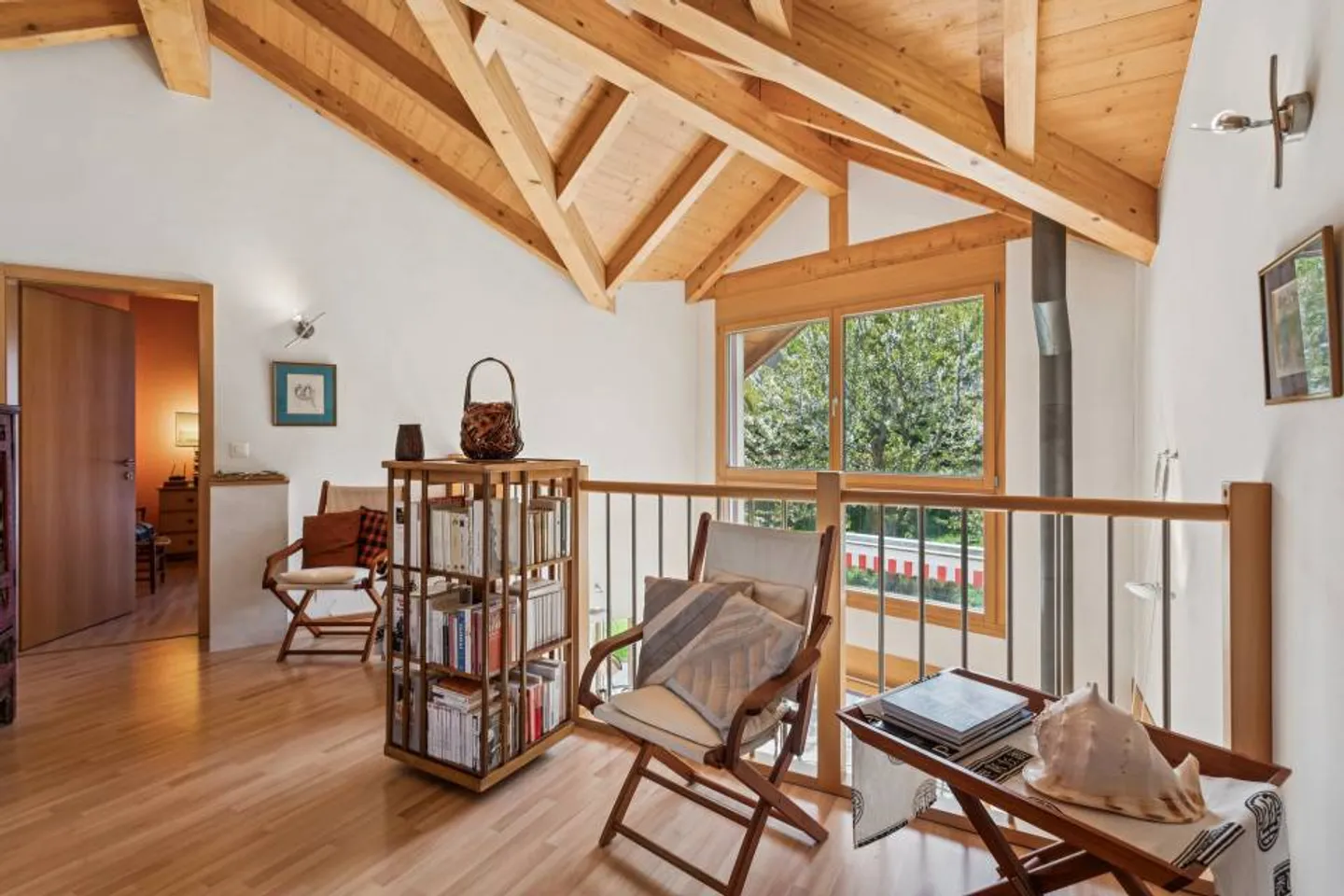 Beautiful family house with studio in the heights of the village - Photo 5 of 12