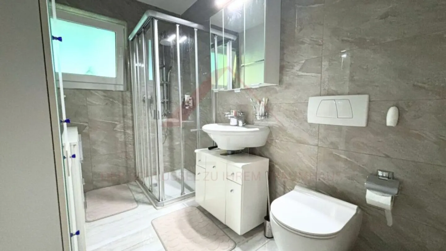 Grosszügiges 5.5-Zimmer-Haus mit Seeblick - Foto 16 von 18