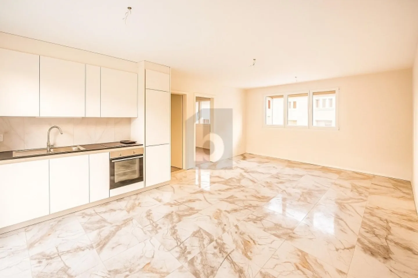 «CONFORT ET MODERNITÉ À DEUX PAS DES COMMODITÉS» - Photo 2 sur 6