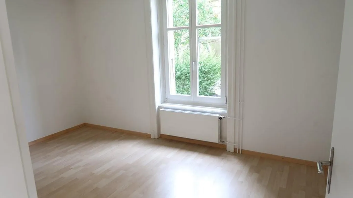 Beautiful apartment near Eigerplatz - Photo 5 of 9