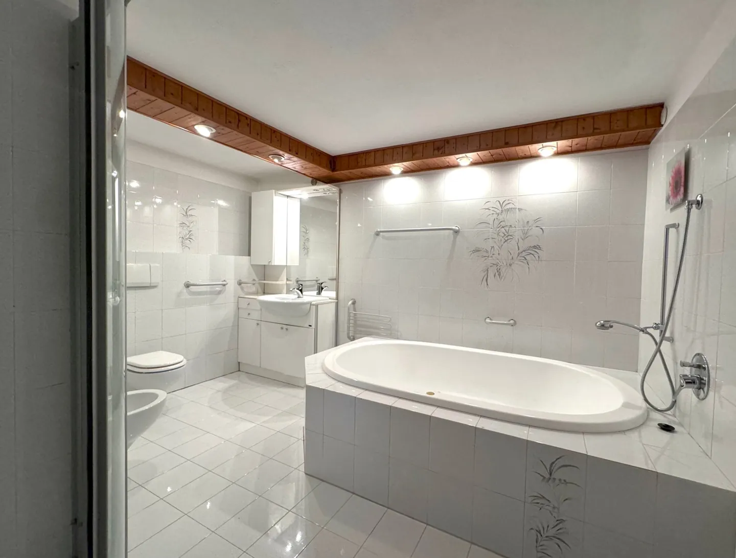 Appartement lumineux de 5,5 pièces à Castel San Pietro - Photo 7 sur 12