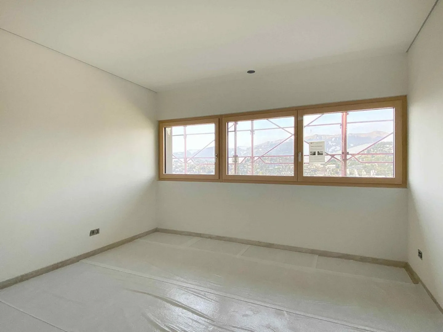 True deal! 3.5 new construction rooms with a view! - Photo 6 of 10