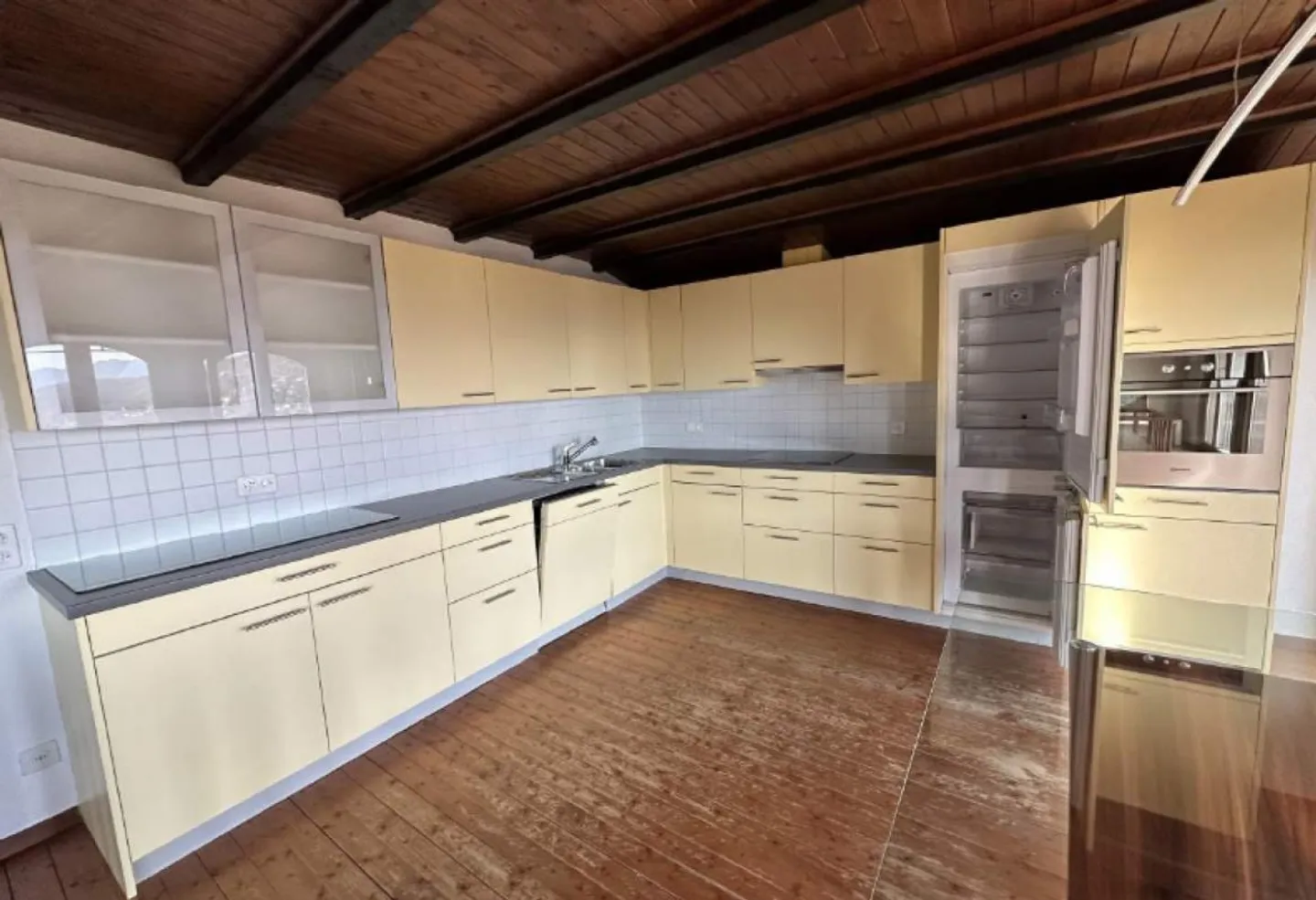 DUPLEX FOUR-ROOM APARTMENT WITH WONDERFUL OPEN VIEW - Photo 4 of 14