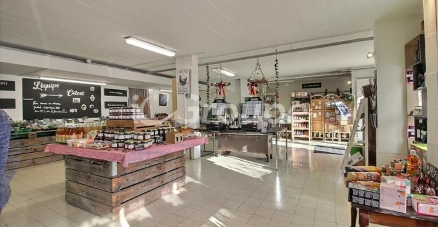 Industry 1.5 rooms - Photo 8 of 9