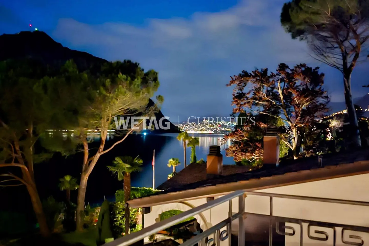 Lugano-Bissone : Appartement avec accès direct au lac, piscine extérieure, se... - Photo 2 sur 13
