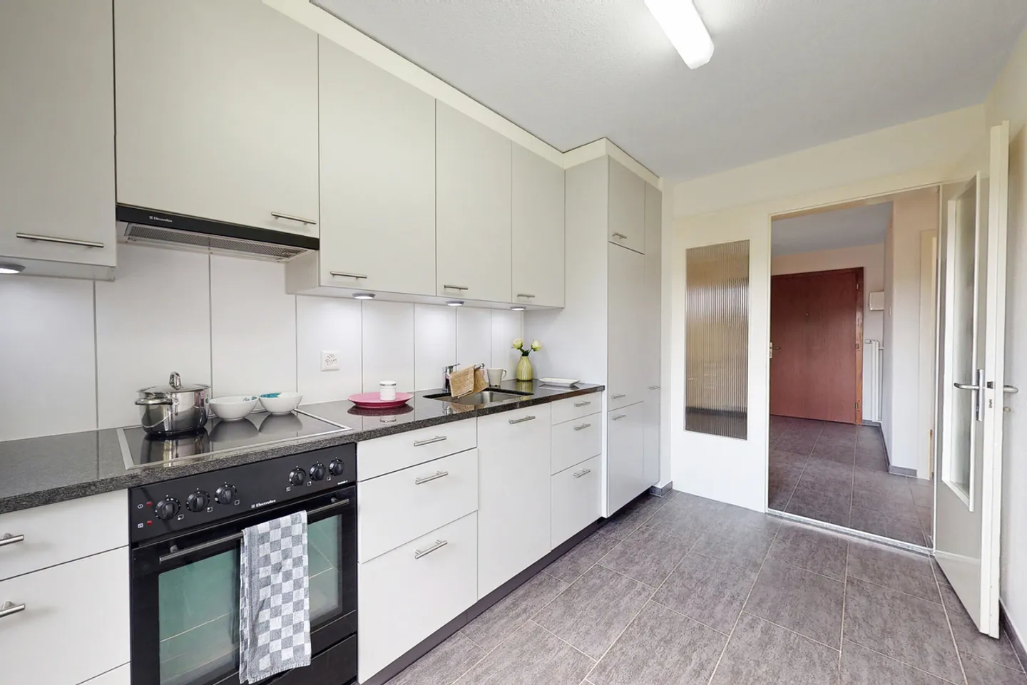 Emplacement parfait pour la vie quotidienne - Appartement central à Zuchwil ! - Photo 3 sur 11