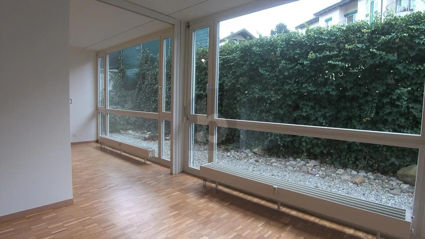 Geräumige Parterre-Wohnung - Foto 2 von 5