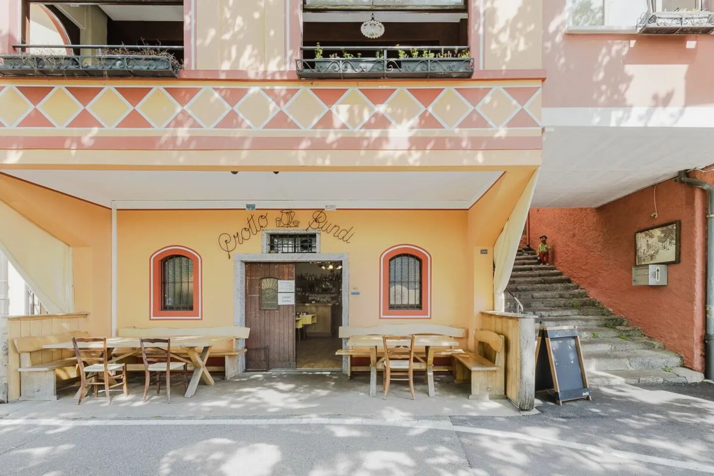 Grotto Bundi bei den Kellern von Mendrisio - Foto 3 von 31