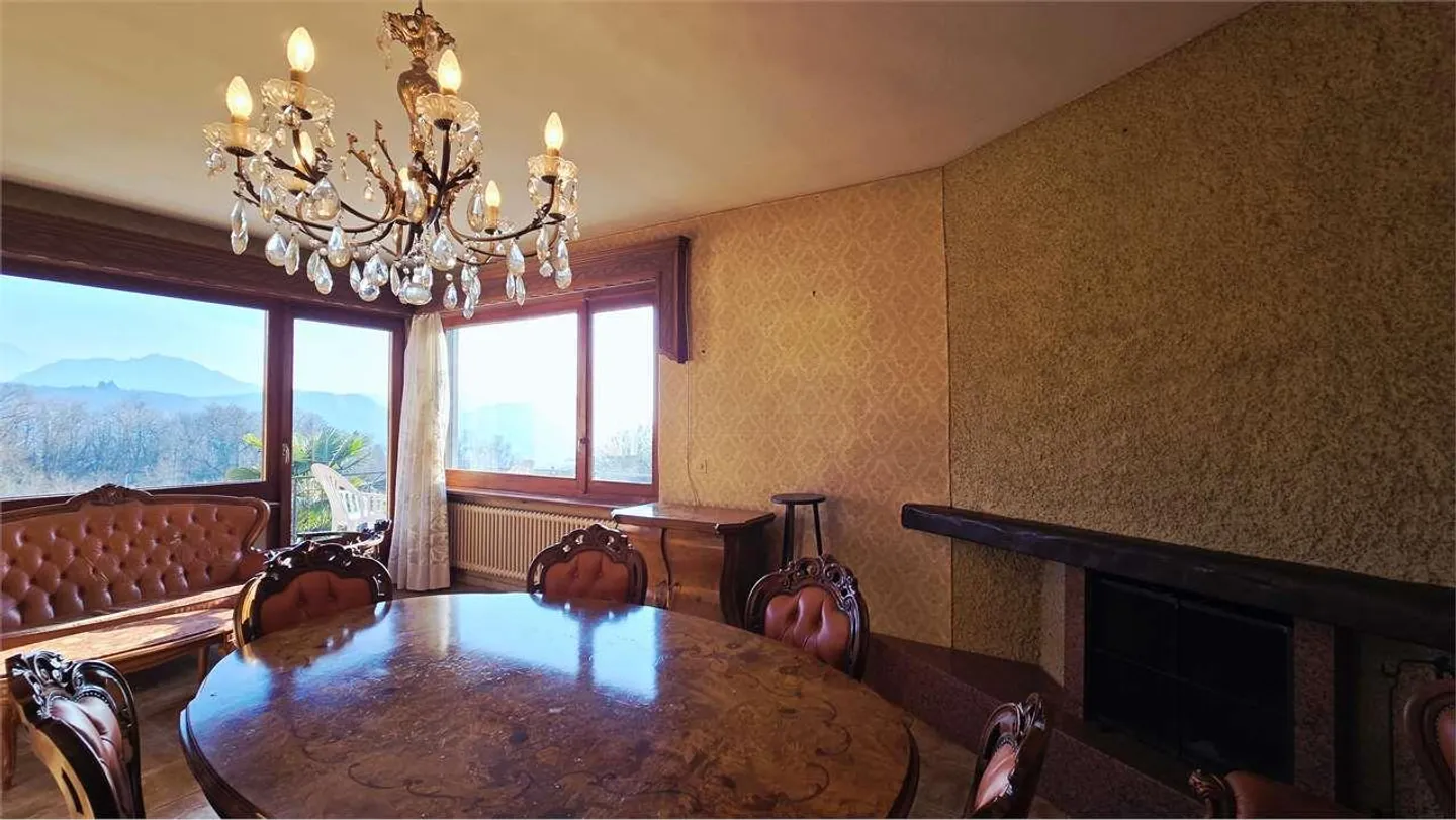 Semi-Detached House - Panoramic Attic with Income Apartment - Photo 8 of 13