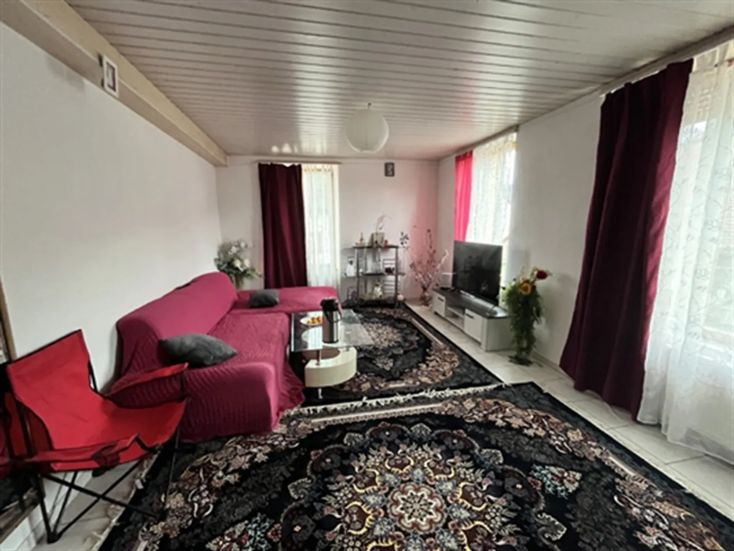 Investing and Working Under One Roof - Photo 5 of 10