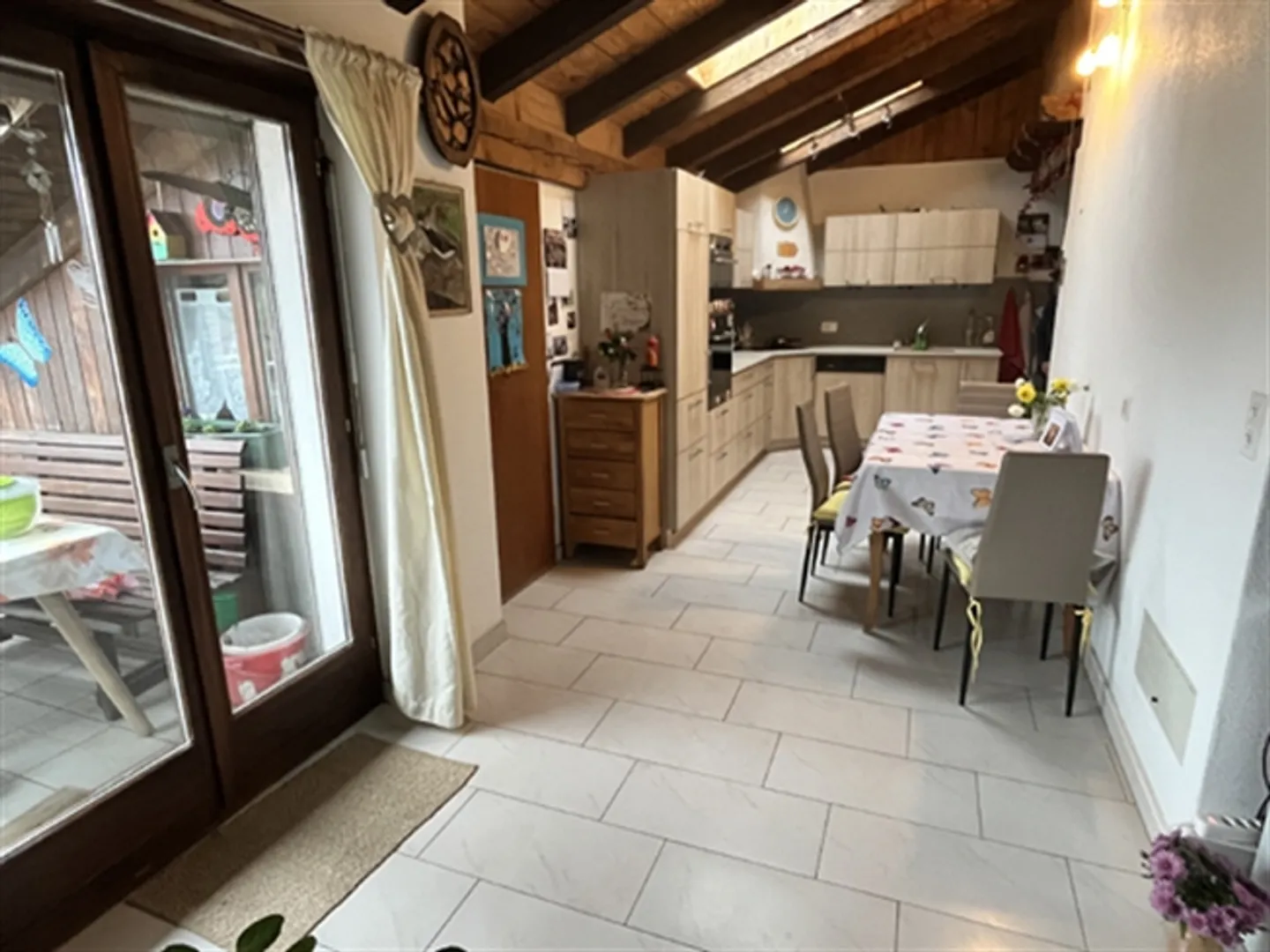 Investing and Working Under One Roof - Photo 6 of 10