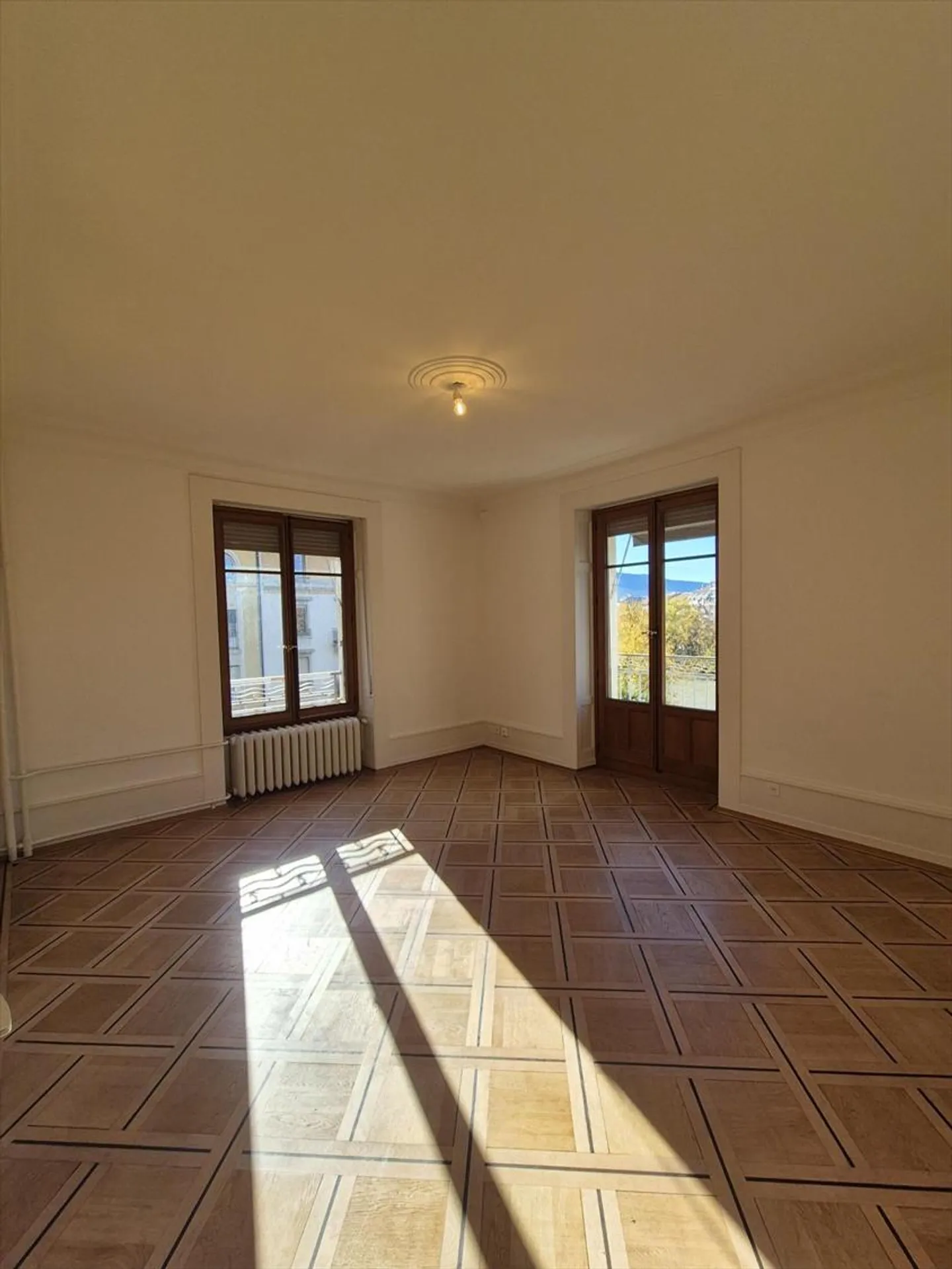 Appartement 4 pièces - Photo 2 sur 9