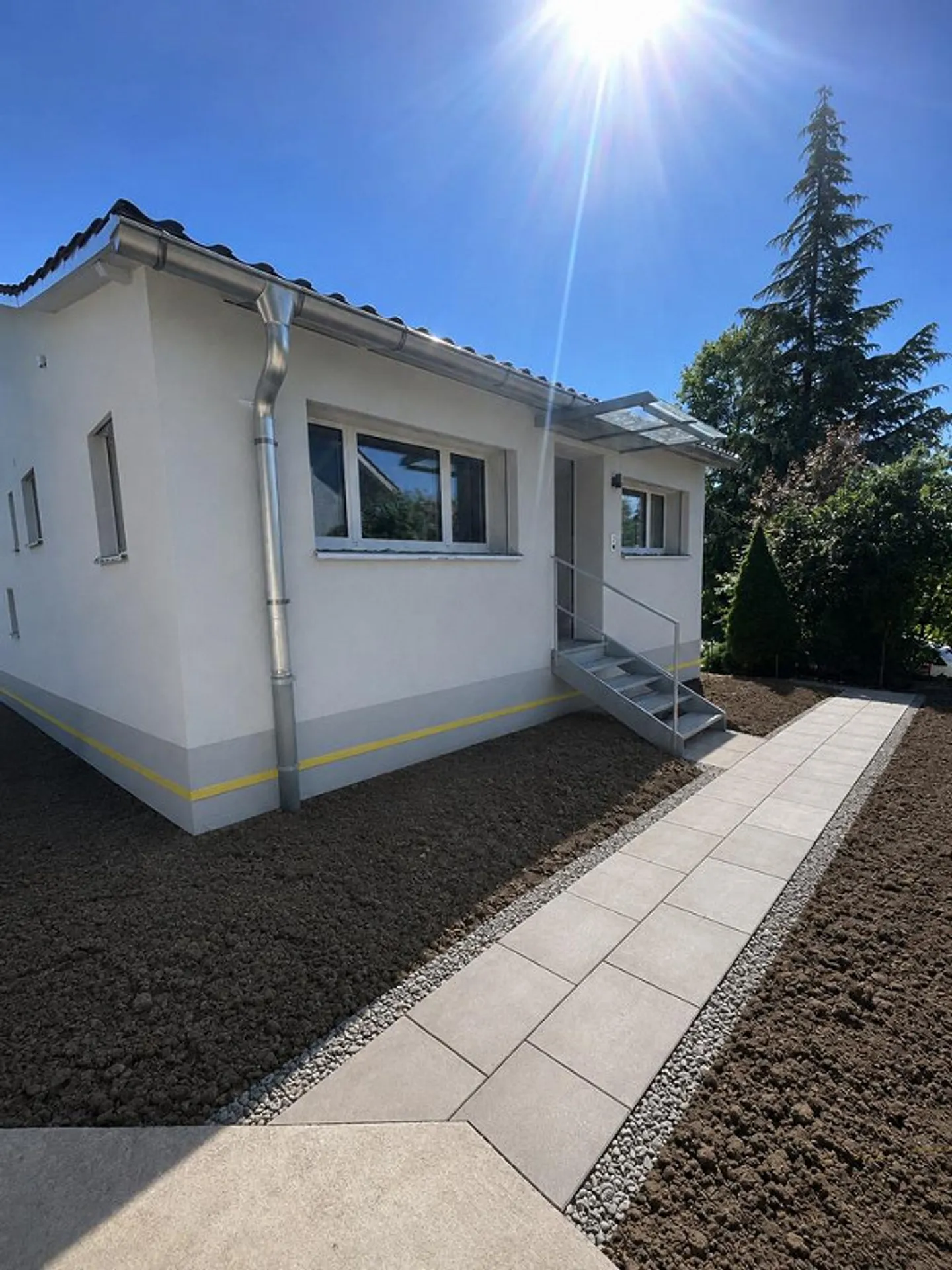 Charmantes Einfamilienhaus - Foto 2 von 8