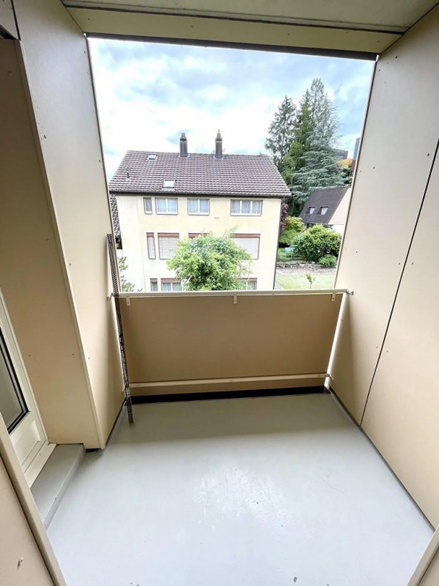 Your new home: 2-room apartment with balcony in a quiet location - Photo 8 of 8