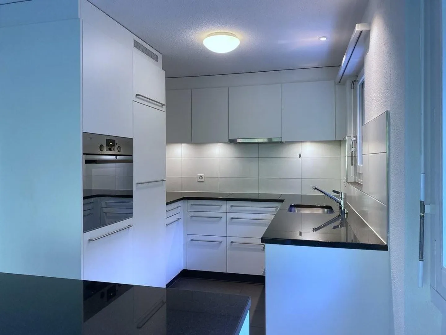 Ruhig gelegen in Ostermundigen - Foto 2 von 8