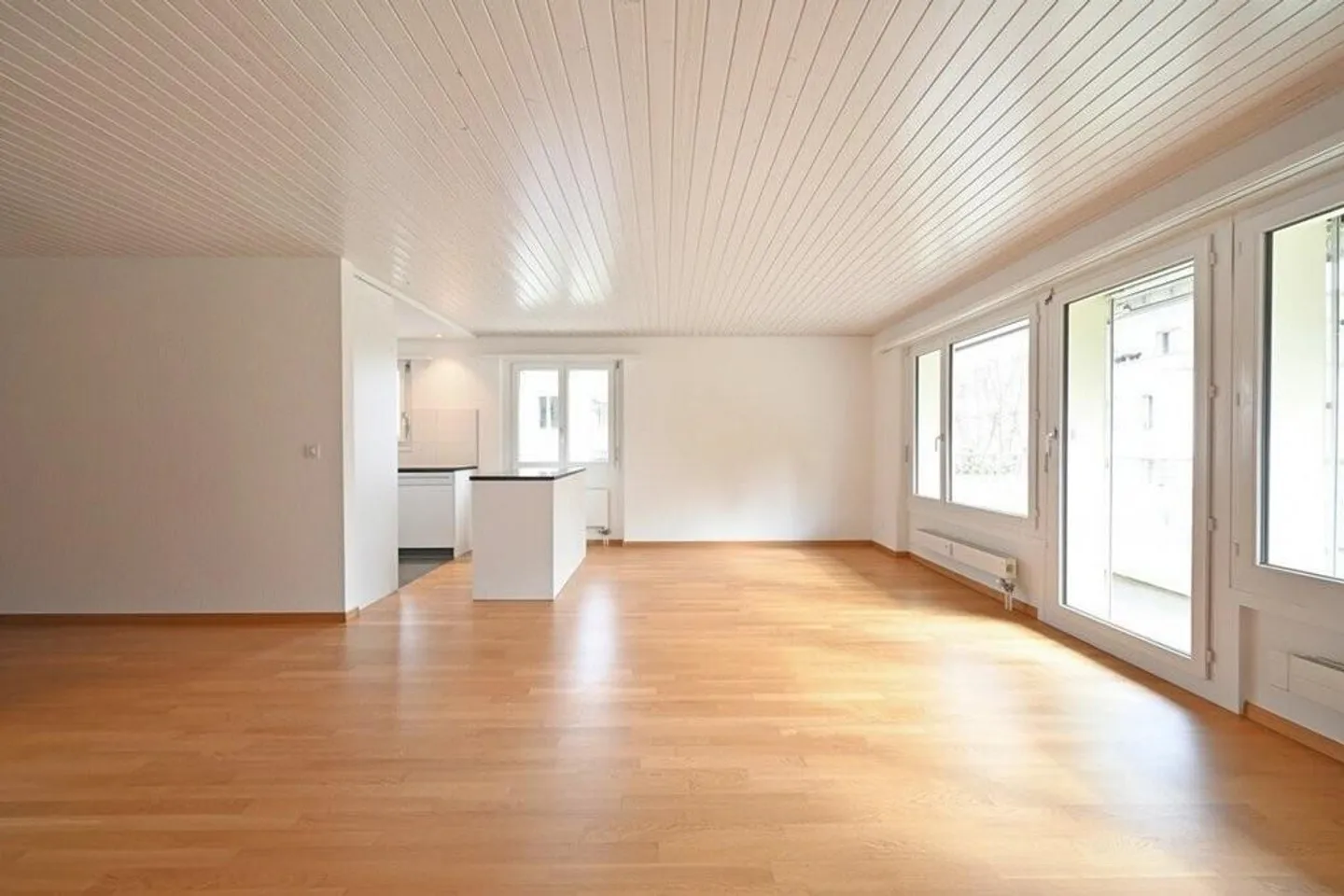 Ruhig gelegen in Ostermundigen - Foto 1 von 8