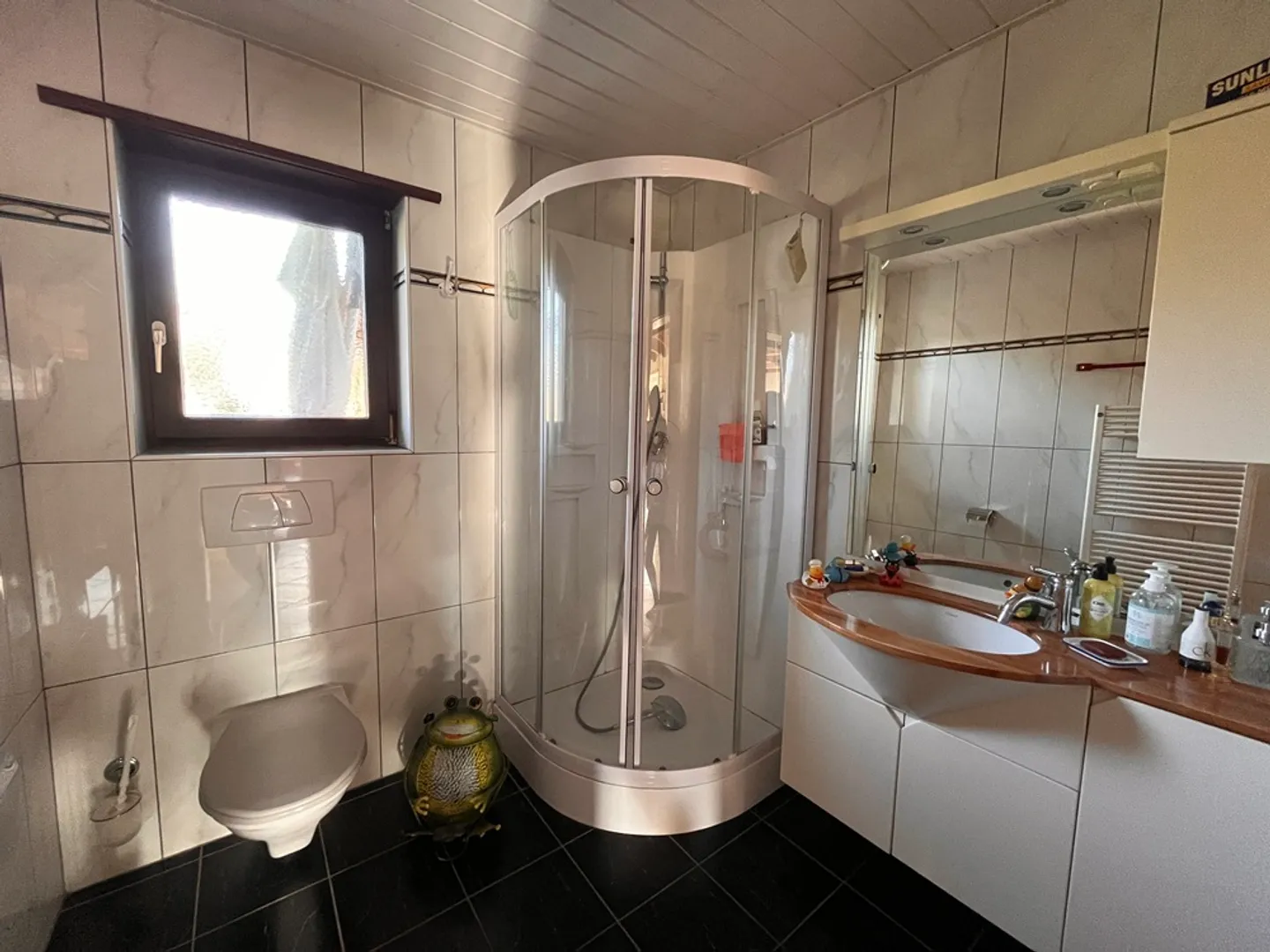 Maison Familiale Charmante avec Piscine - Photo 12 sur 13