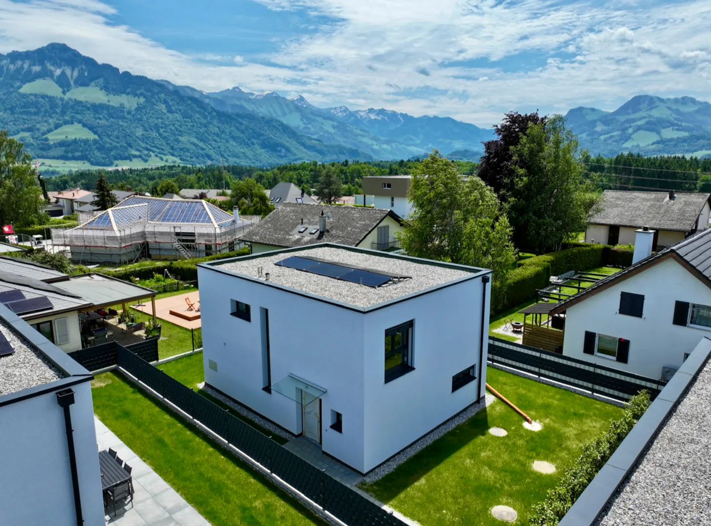 Maison individuelle à vendre - Photo 2 sur 4