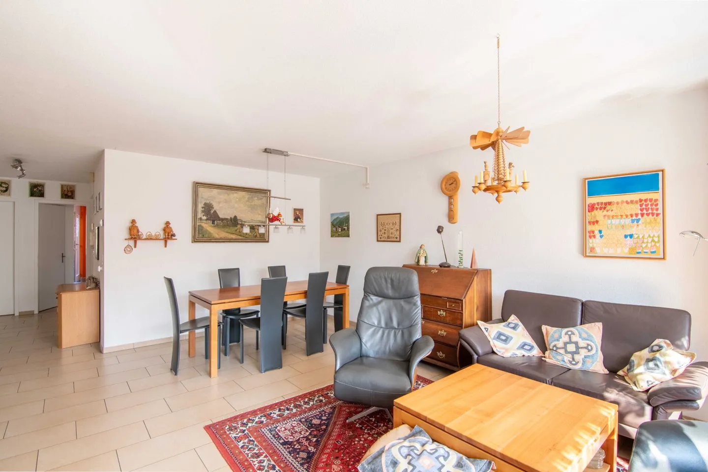 Charming 3.5-Room Apartment - Photo 5 of 25