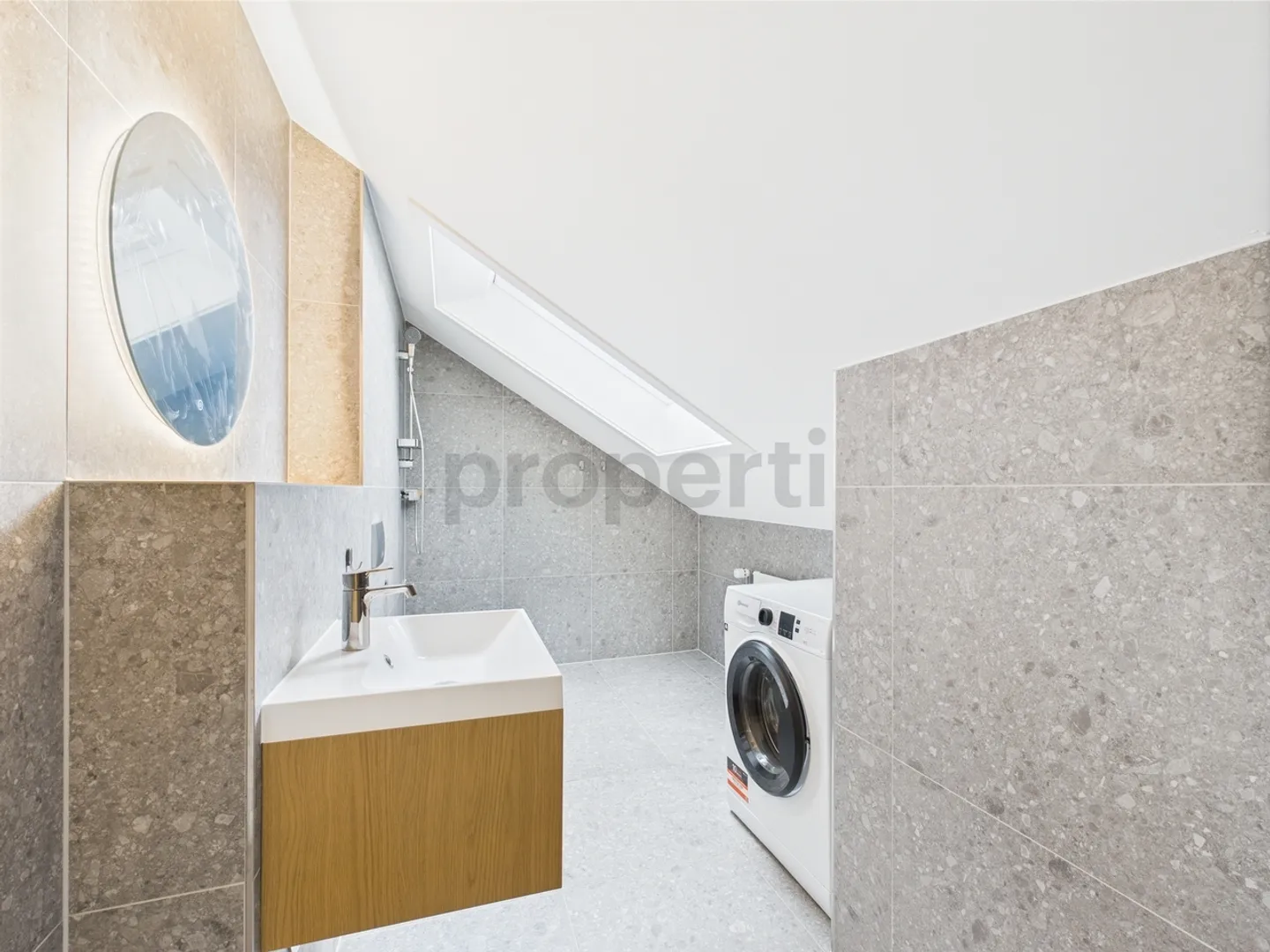 Charming 4.5-room apartment in a listed building in Büsserach - Photo 6 of 10