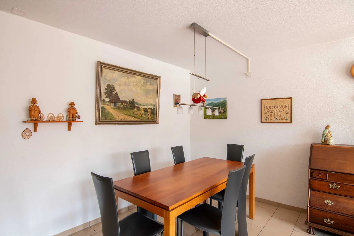 Charming 3.5-Room Apartment - Photo 3 of 25