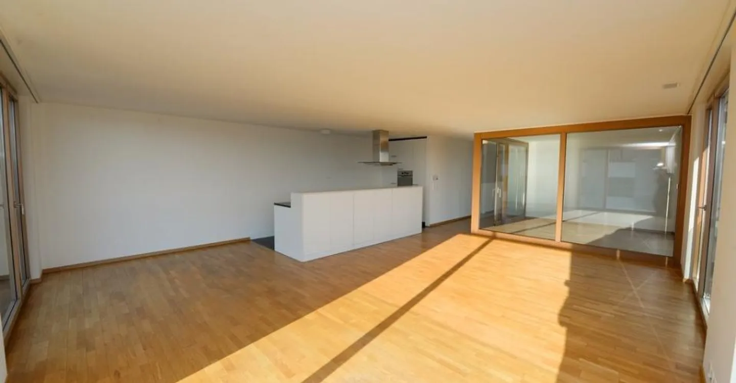 Moderne 4.5-Zimmerwohnung - Foto 2 von 10