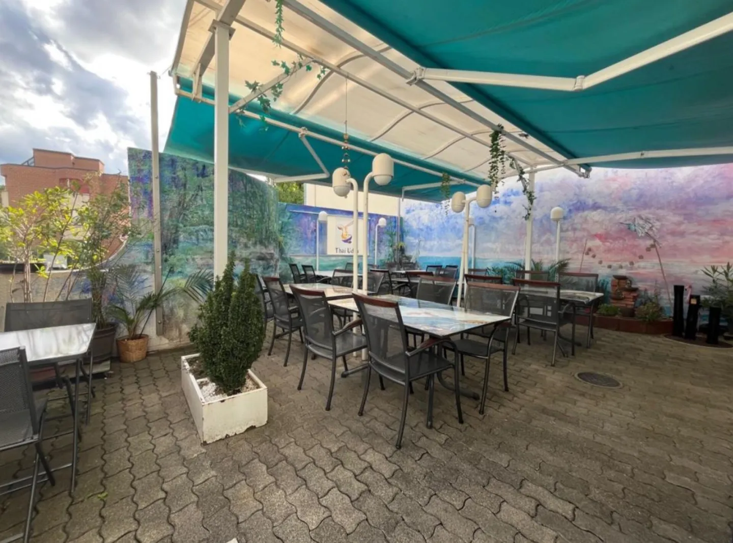 A Place Full of Opportunities - Restaurant & Commercial Unit with Soul in Birsfelden - Photo 3 of 7