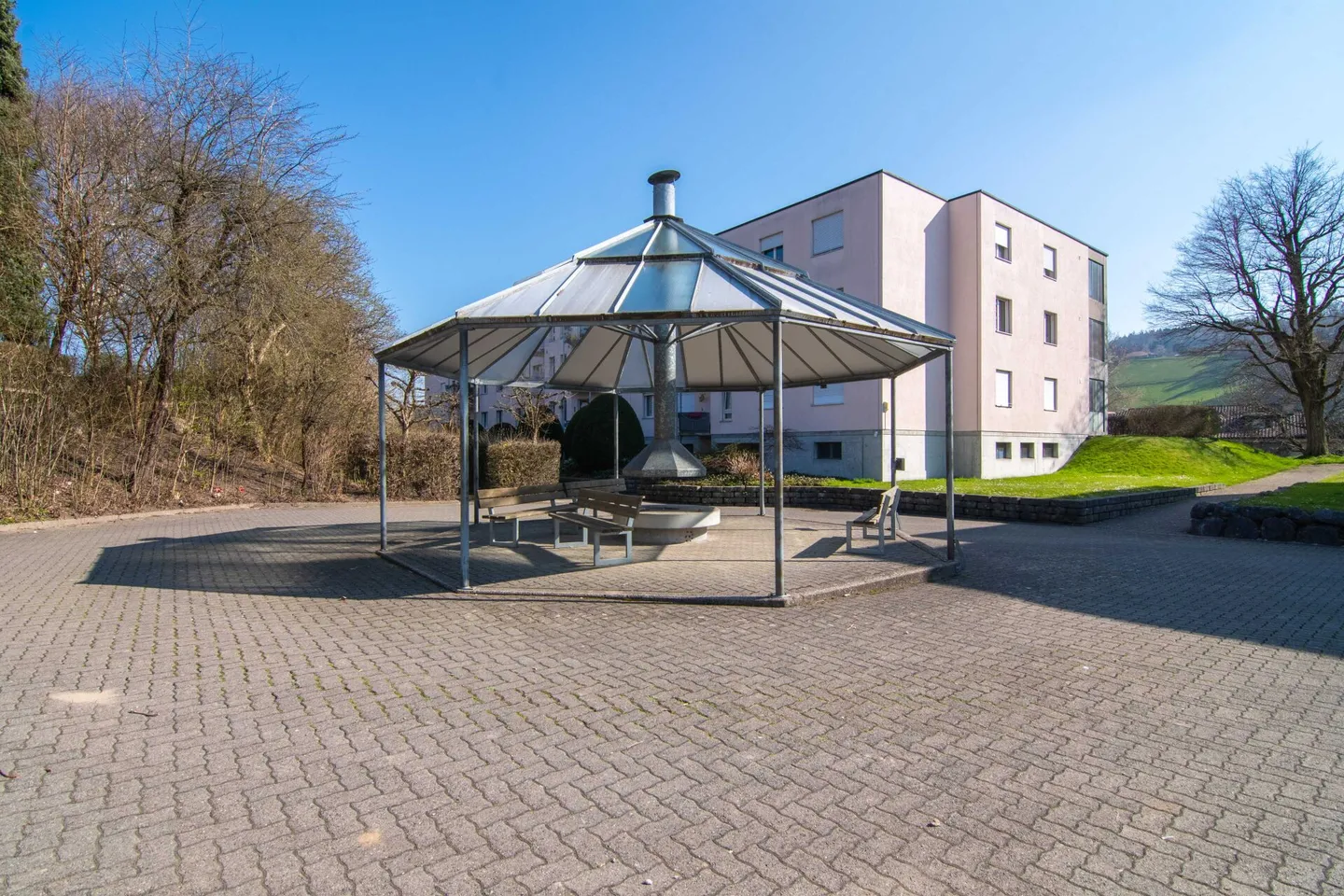 Charming 3.5-Room Apartment - Photo 19 of 25