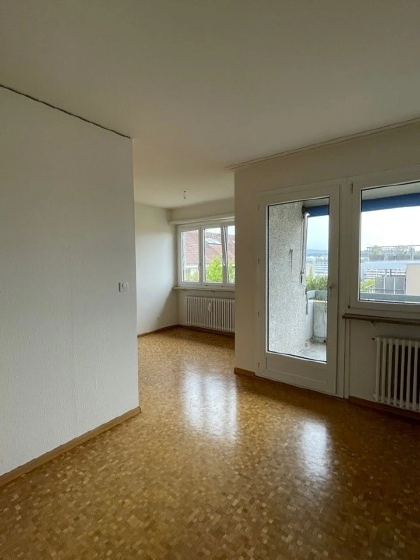 Charmante 3.5-Zimmerwohnung an zentraler Lage - Foto 3 von 8