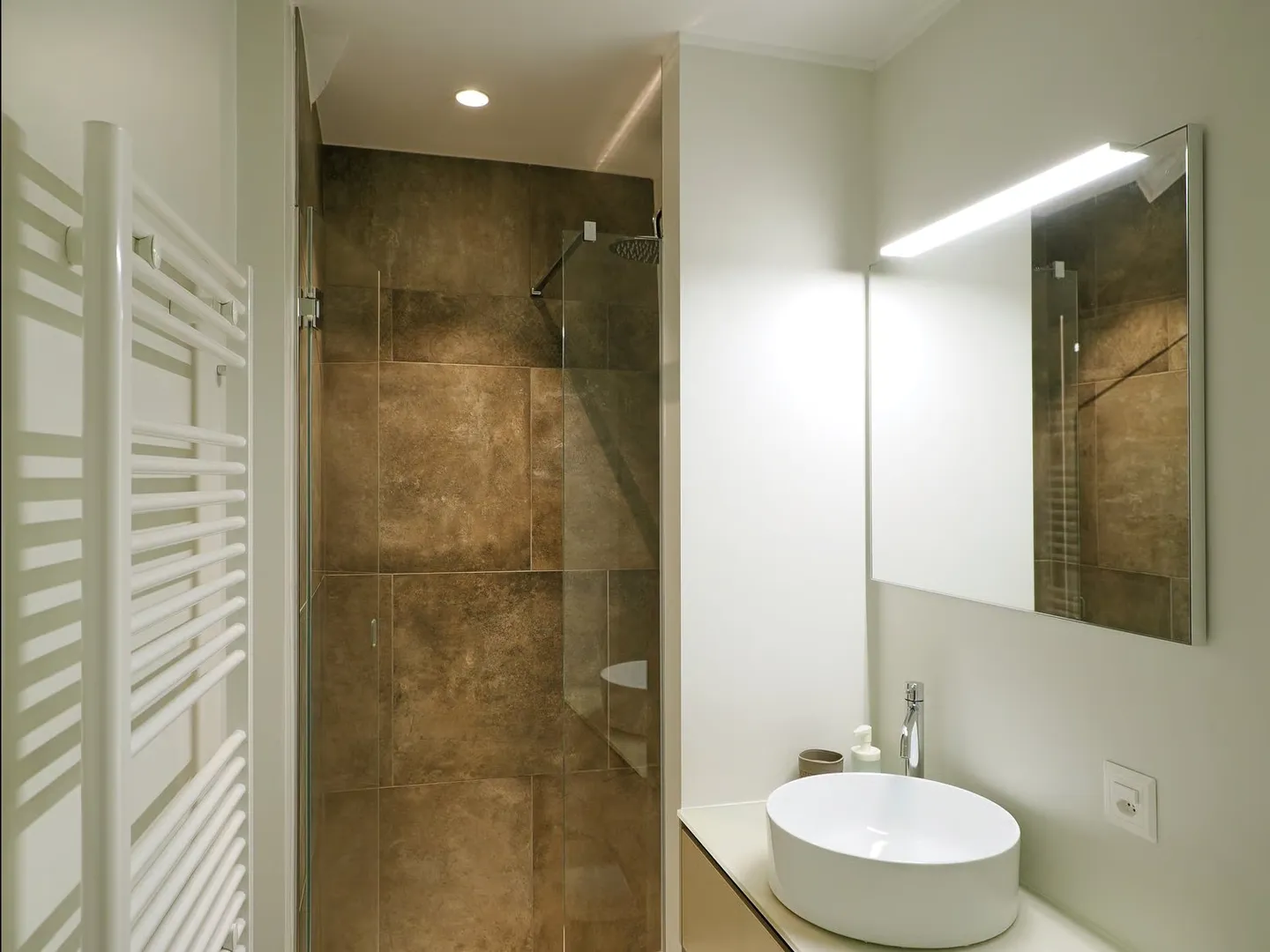 Furnished 2-room apartment in Muralto - monthly contracts - Photo 8 of 11