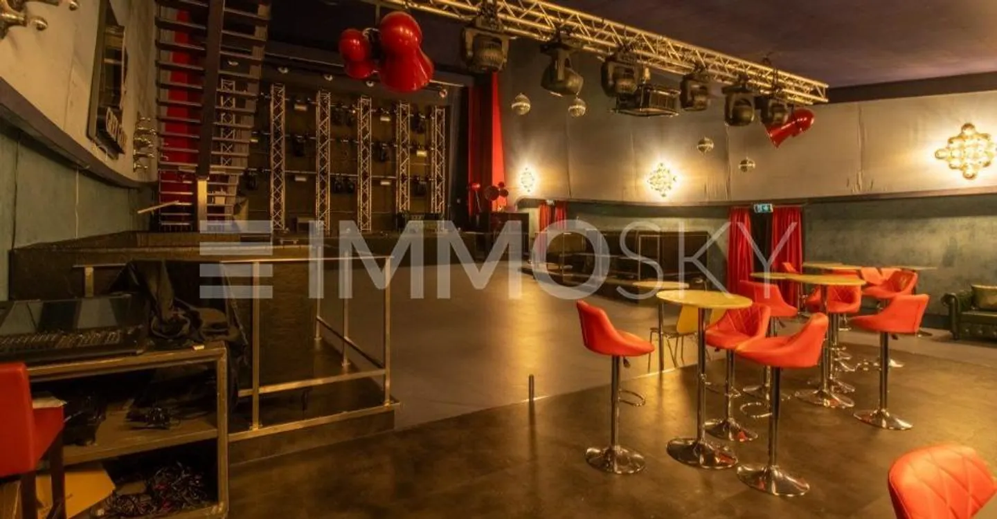 Party Pearl: Your Event Venue for Unforgettable Moments - Photo 3 of 4