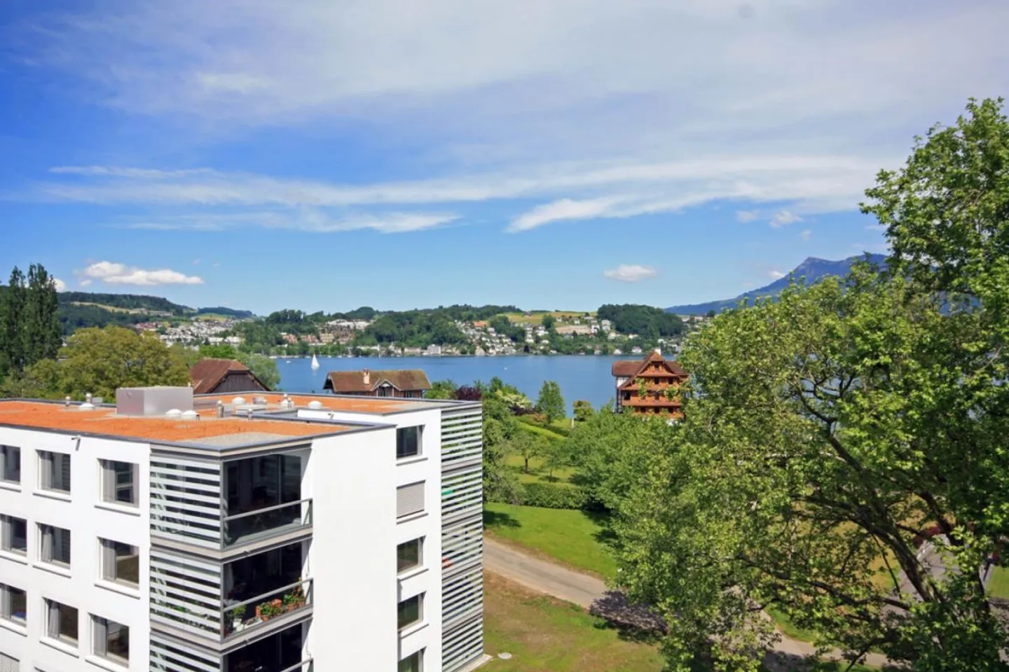 Your oasis of well-being by the lake - Living in the popular Schönbühl district - Photo 1 of 7