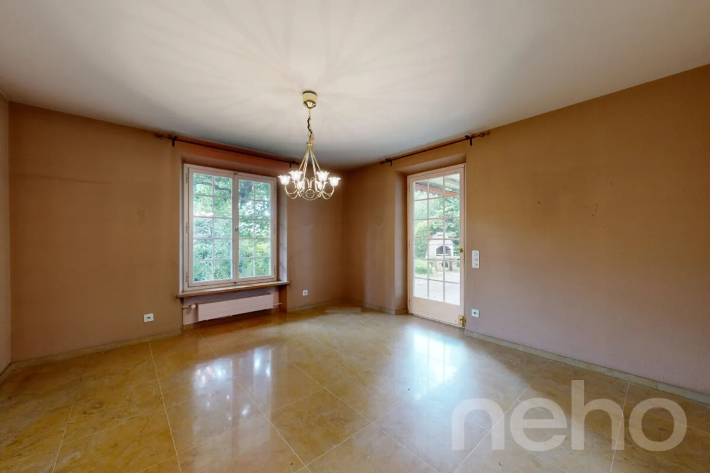 Family Villa with Dream Garden - Photo 4 of 12