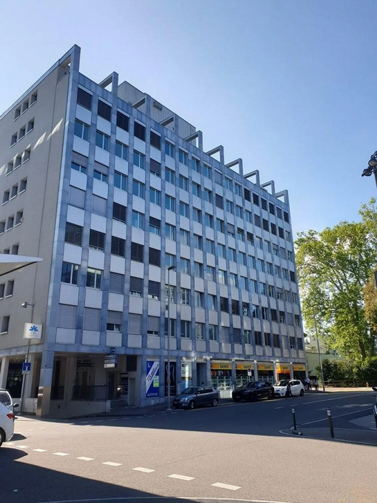 Einstellplatz direkt am Bahnhof Aarau - Foto 1 von 1
