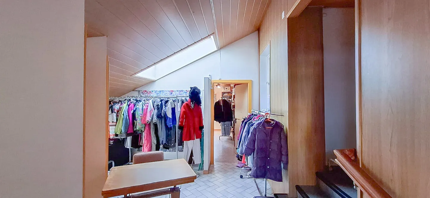 Proprietà per investitori, volume di 1'663 m2 vicino ai servizi - Foto 15 di 21