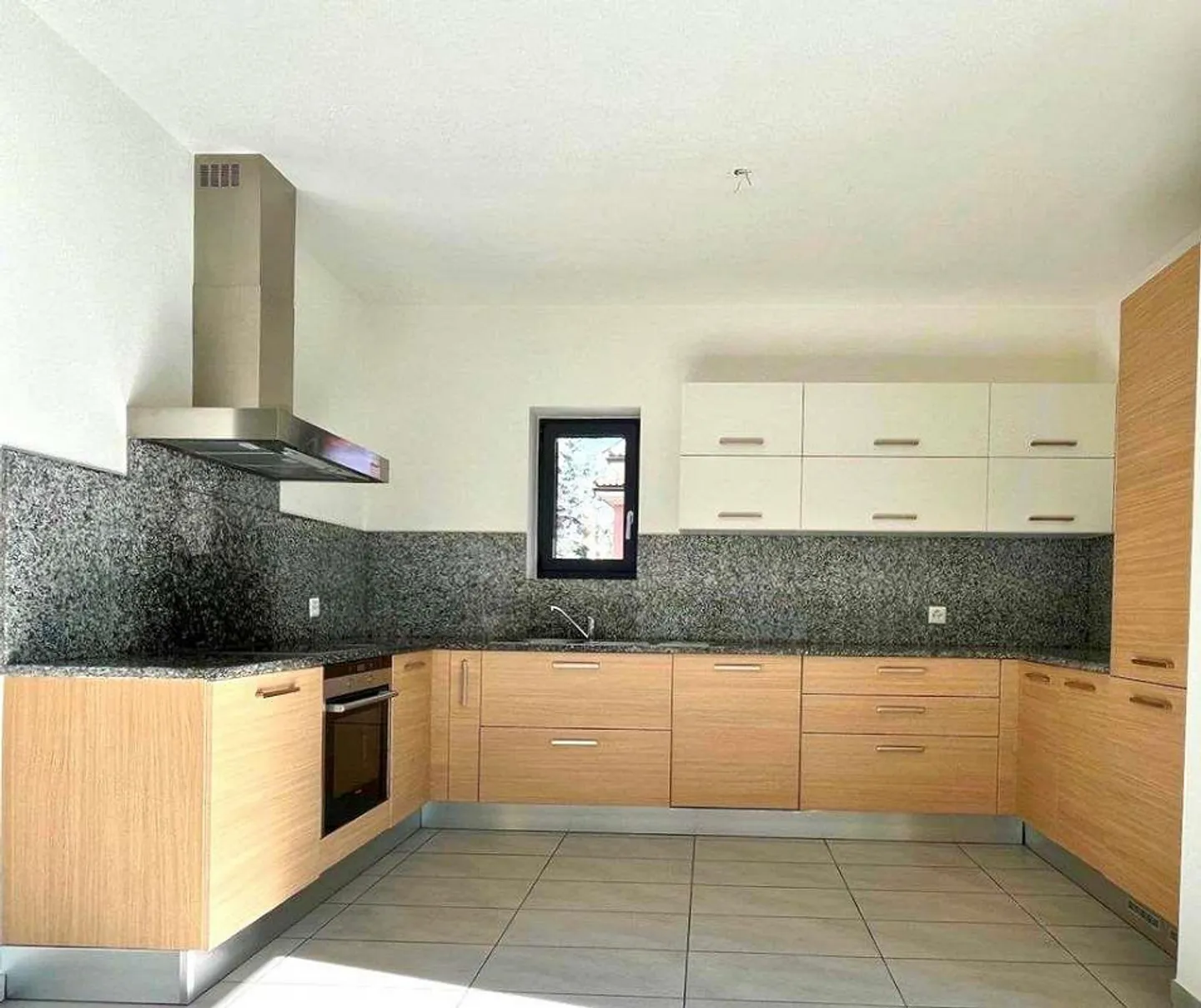 Zu vermieten in Lugano 2,5-Zimmer-Wohnung mit Terrasse - Foto 7 von 11