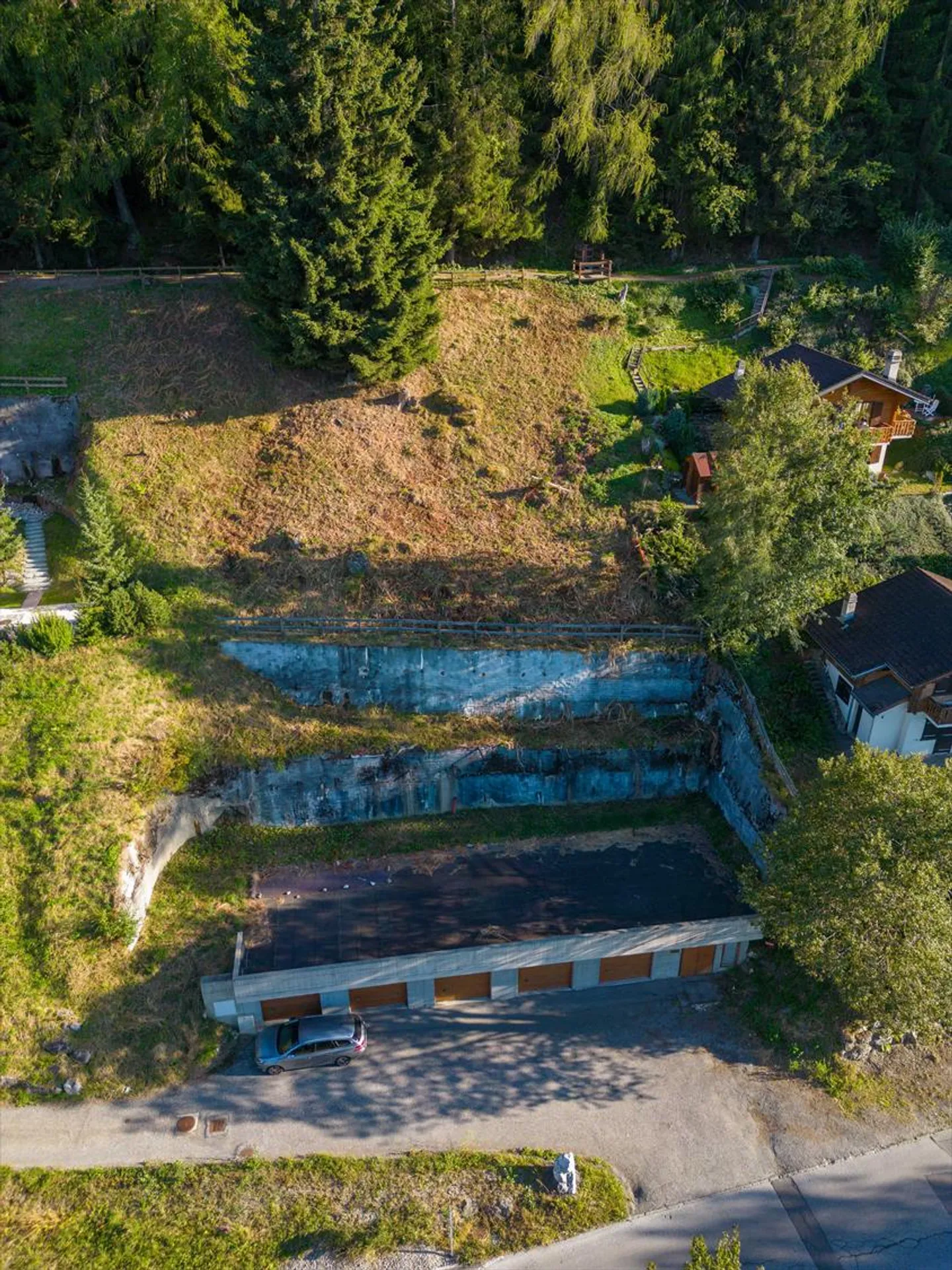 Terrain constructible, libre de mandat à côté du Bisse - Photo 6 sur 15