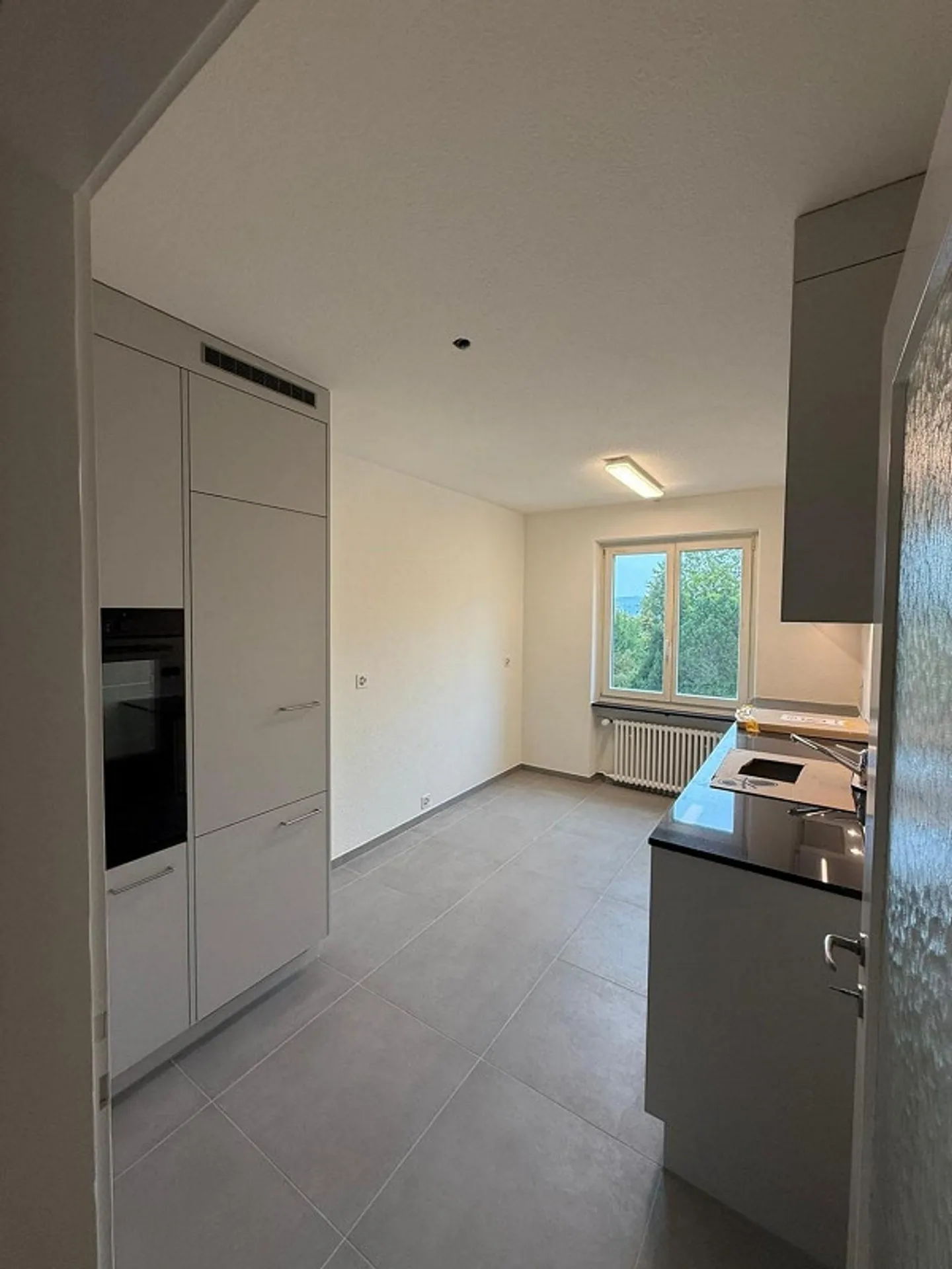 Appartement 4.5 pièces à louer dans un endroit calme à Kloten - Photo 3 sur 11