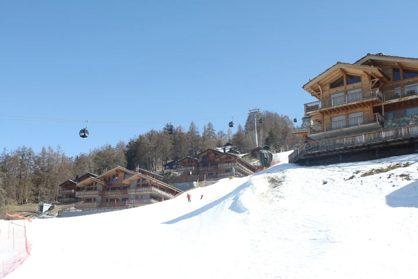 Appartement de luxe ski aux pieds - Photo 3 sur 13