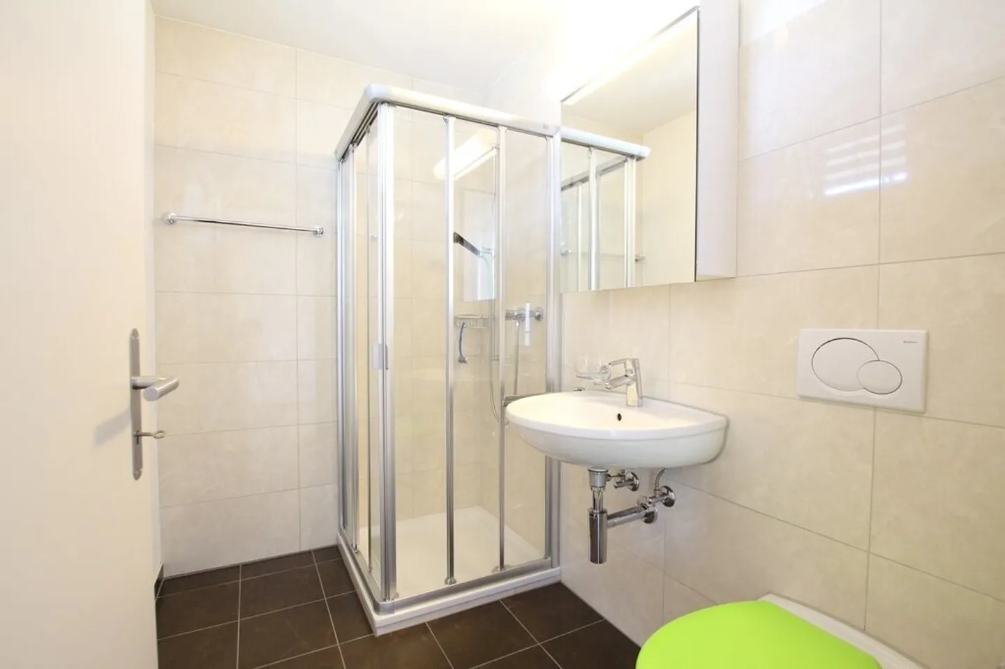 Schöne Attikawohnung im Zentrum der Stadt Wil mit Weitsicht! - Foto 8 von 9