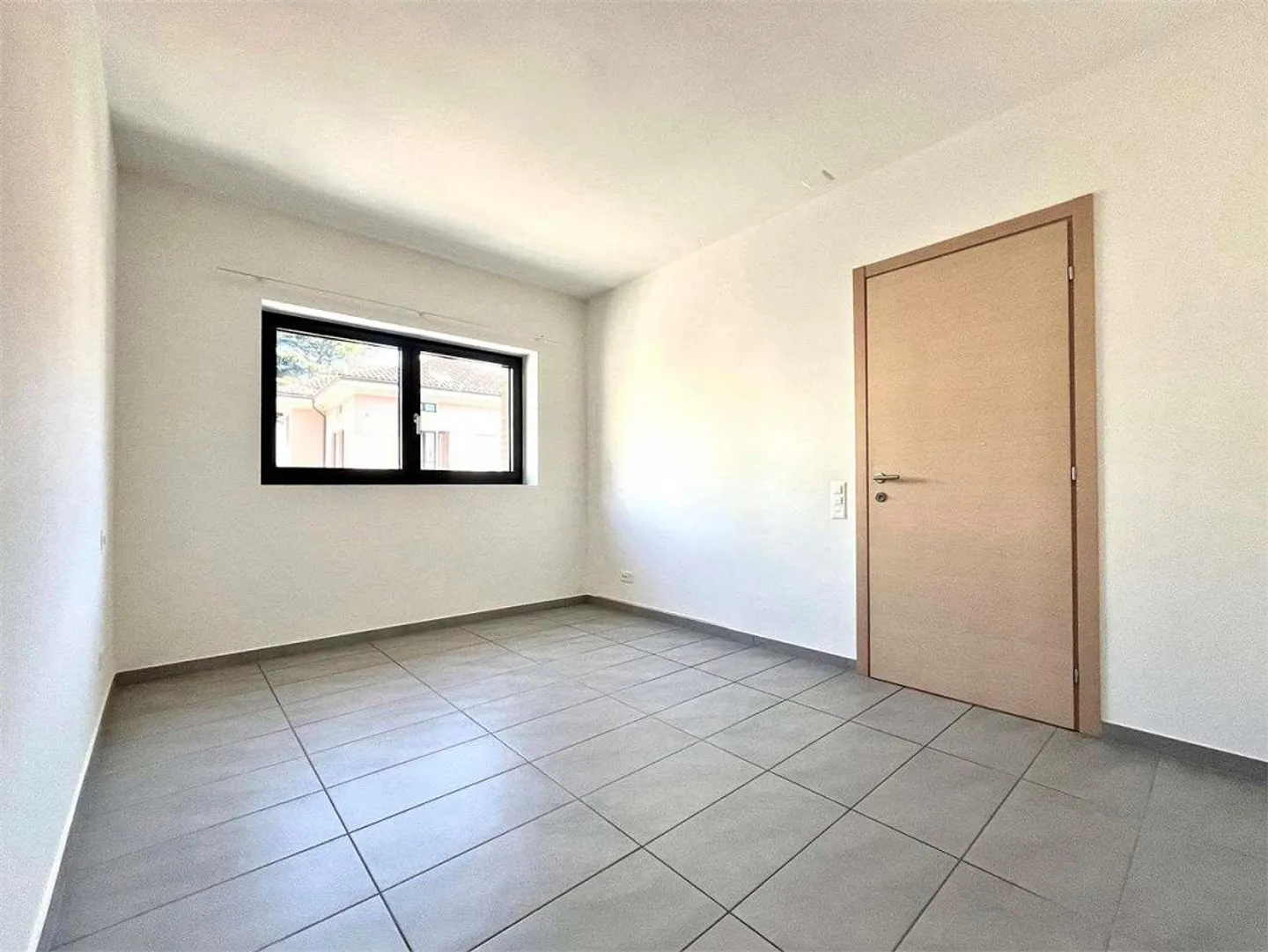Zu vermieten in Lugano 2,5-Zimmer-Wohnung mit Terrasse - Foto 9 von 11