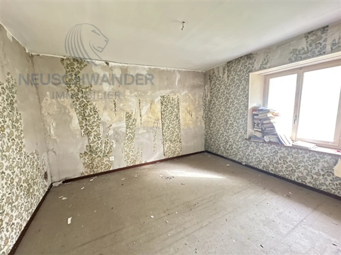 Authentic farmhouse to renovate with generous land - Photo 10 of 13