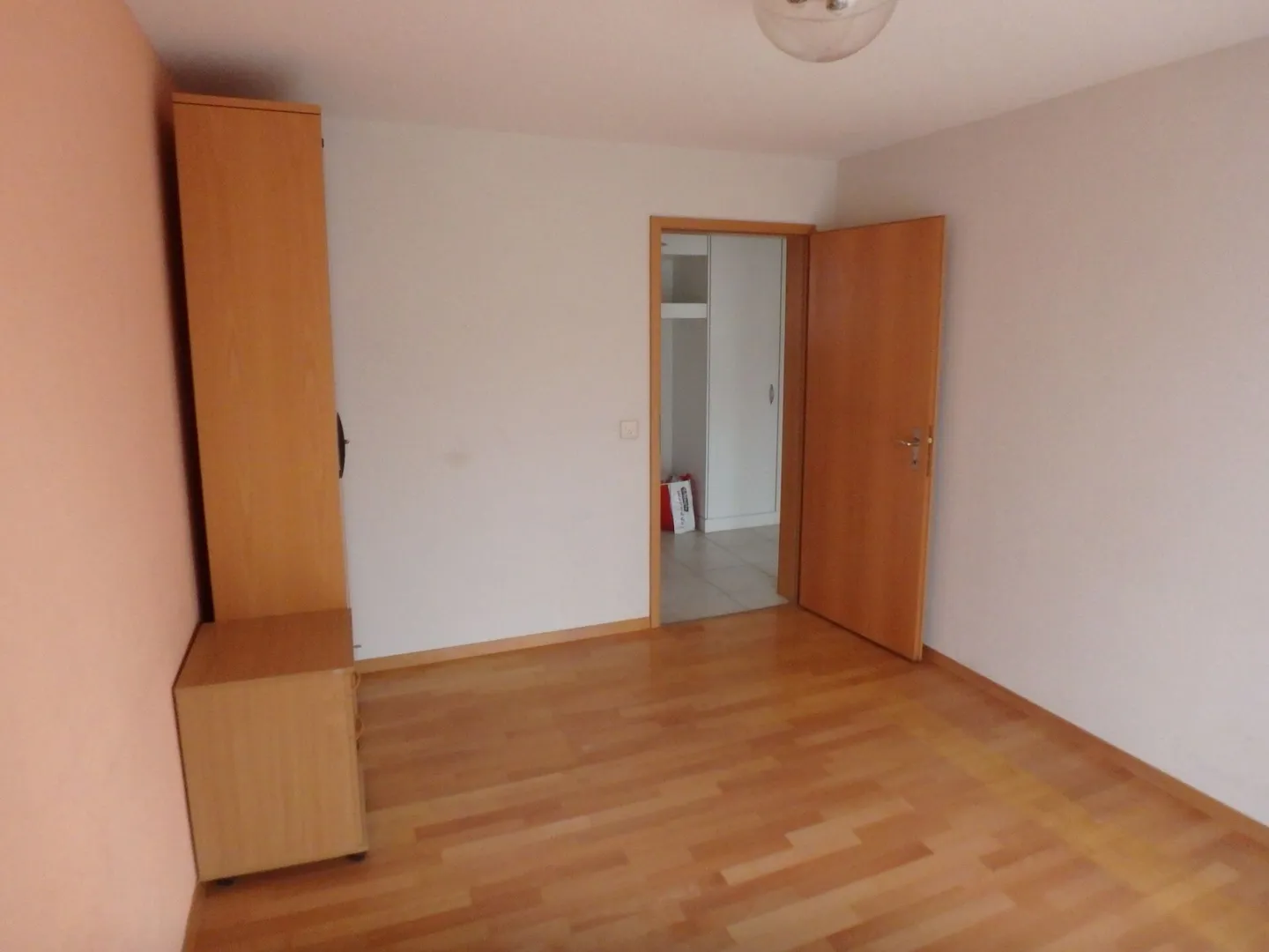 Grosszügiges, gepflegtes 5.5 Zi-Einfamilienhaus - Foto 7 von 11