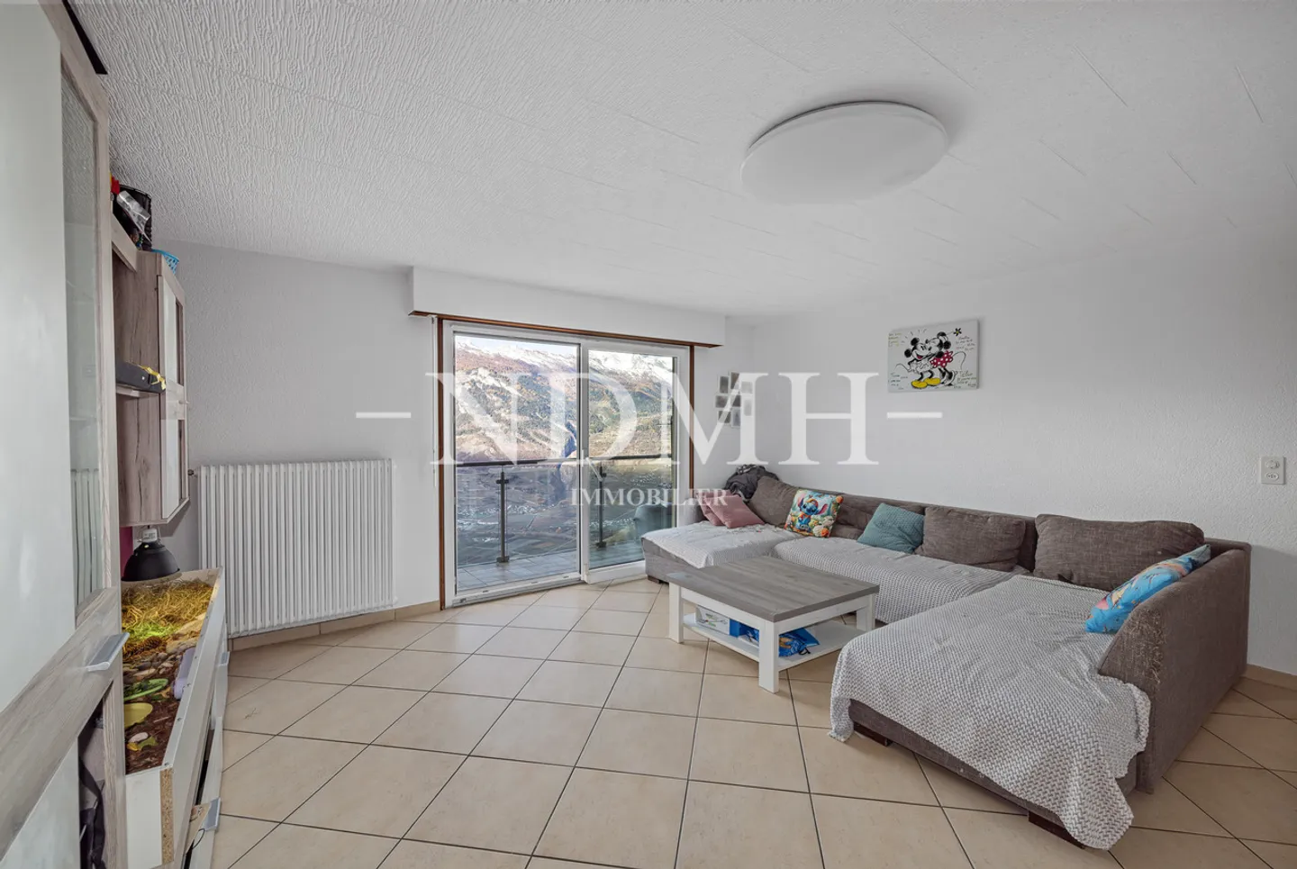 Wunderschöne Wohnung mit atemberaubendem Blick auf das Rhônetal - Foto 2 von 12