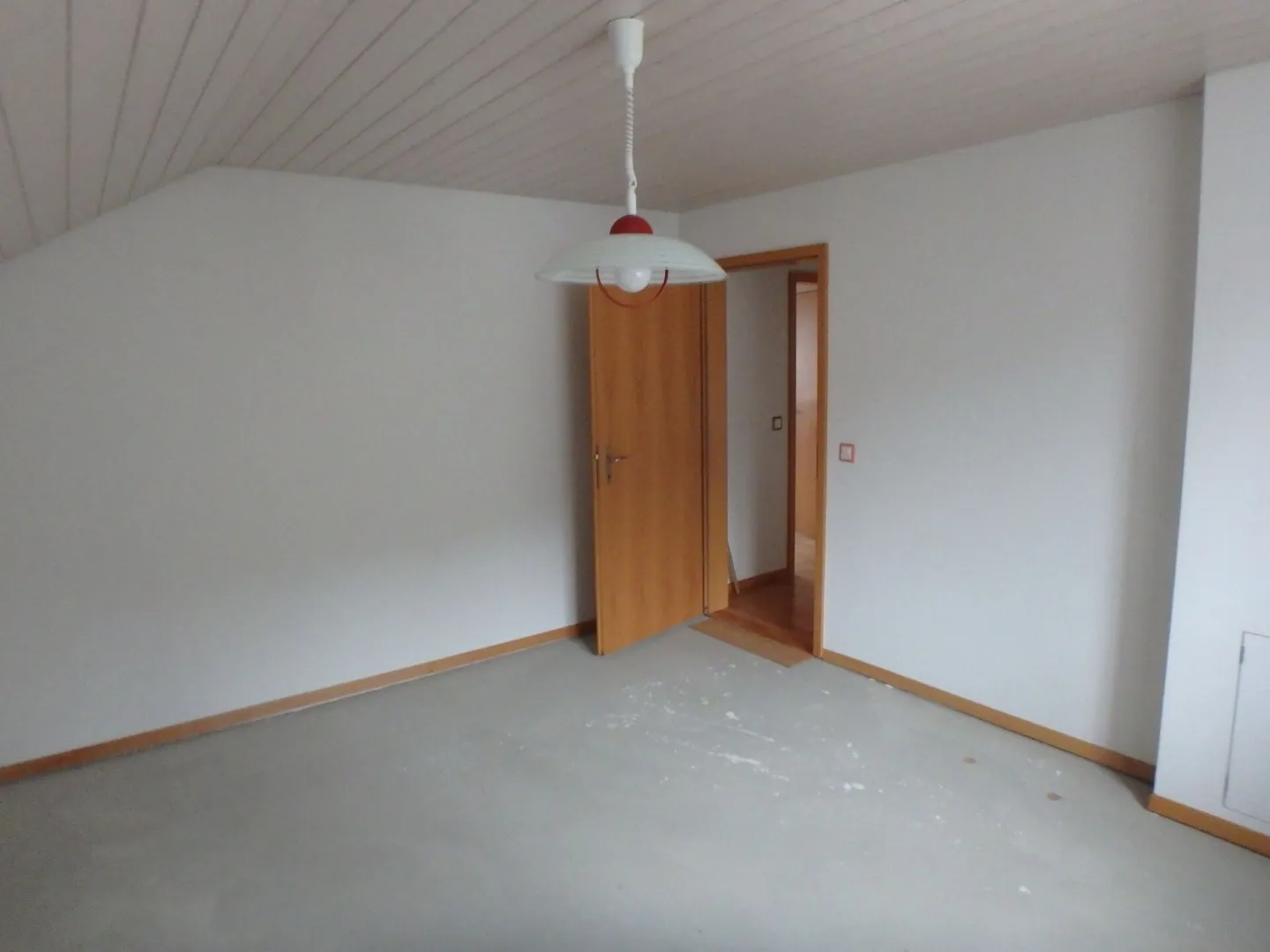 Grosszügiges, gepflegtes 5.5 Zi-Einfamilienhaus - Foto 9 von 11